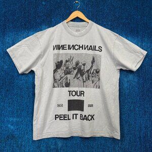 Nine Inch Nails “Peel It Back Tour” Graphic T-Shirt Size Extra Large